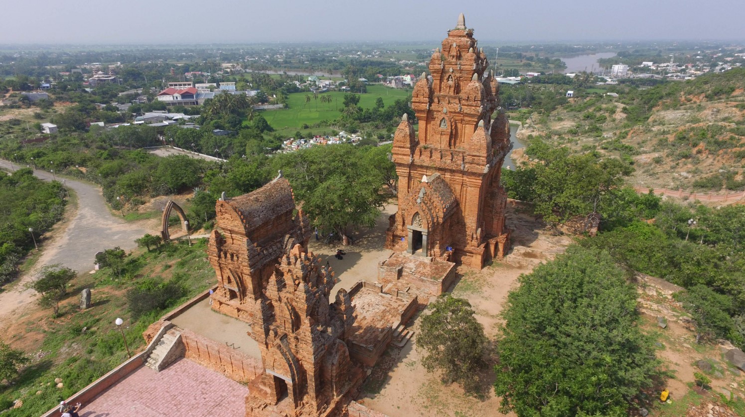 Tháp Po Klong Garai vĩ đại